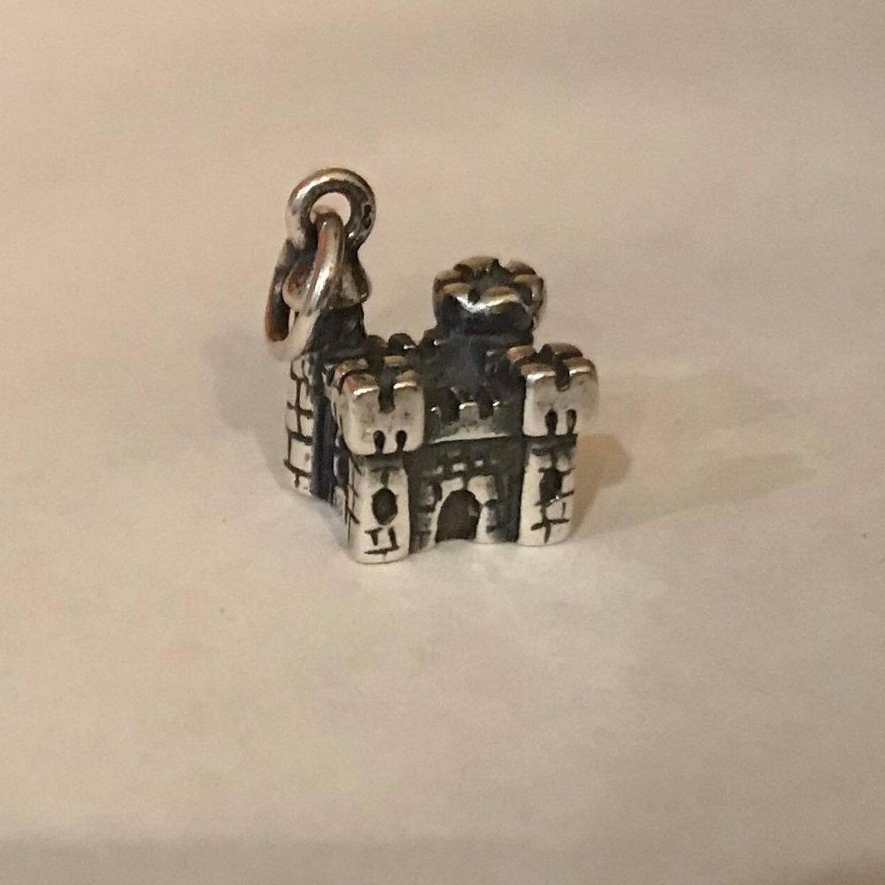 James Avery retired 3D sand castle charm